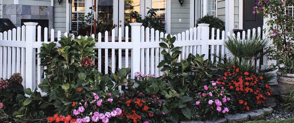 vinyl fence