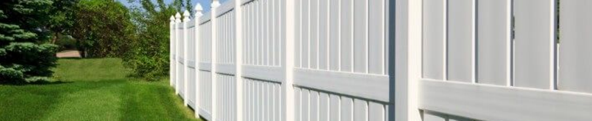 WHAT YOU’LL LOVE ABOUT DURAMAX PVC VINYL FENCES