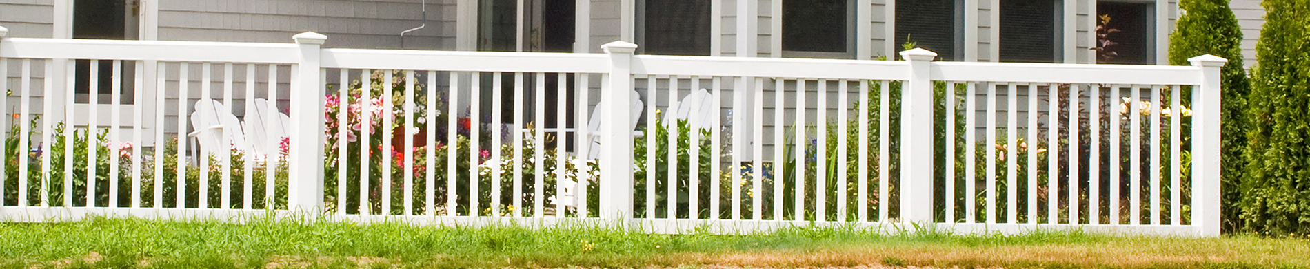 Do You Live in a Coastal Climate? Here’s Why Duramax Vinyl Fences Might Prove To Be a Boon for You