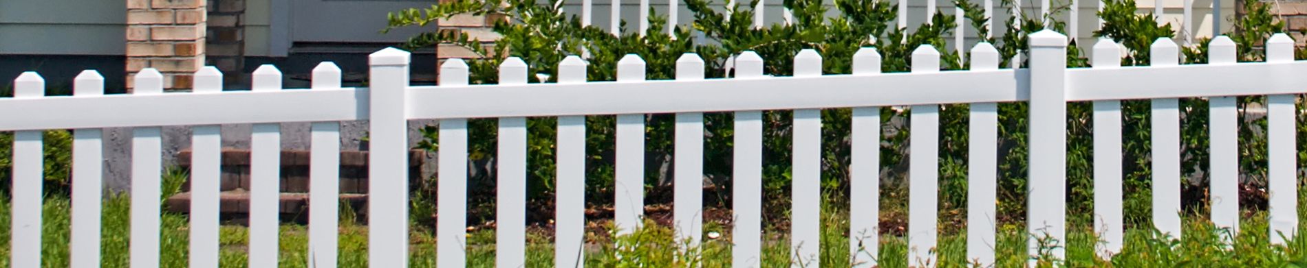 Why is Vinyl Fence a Good Investment Option for Property Owners?