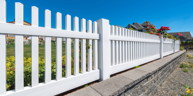 8 Interesting Facts About Traditional Vinyl Fencing