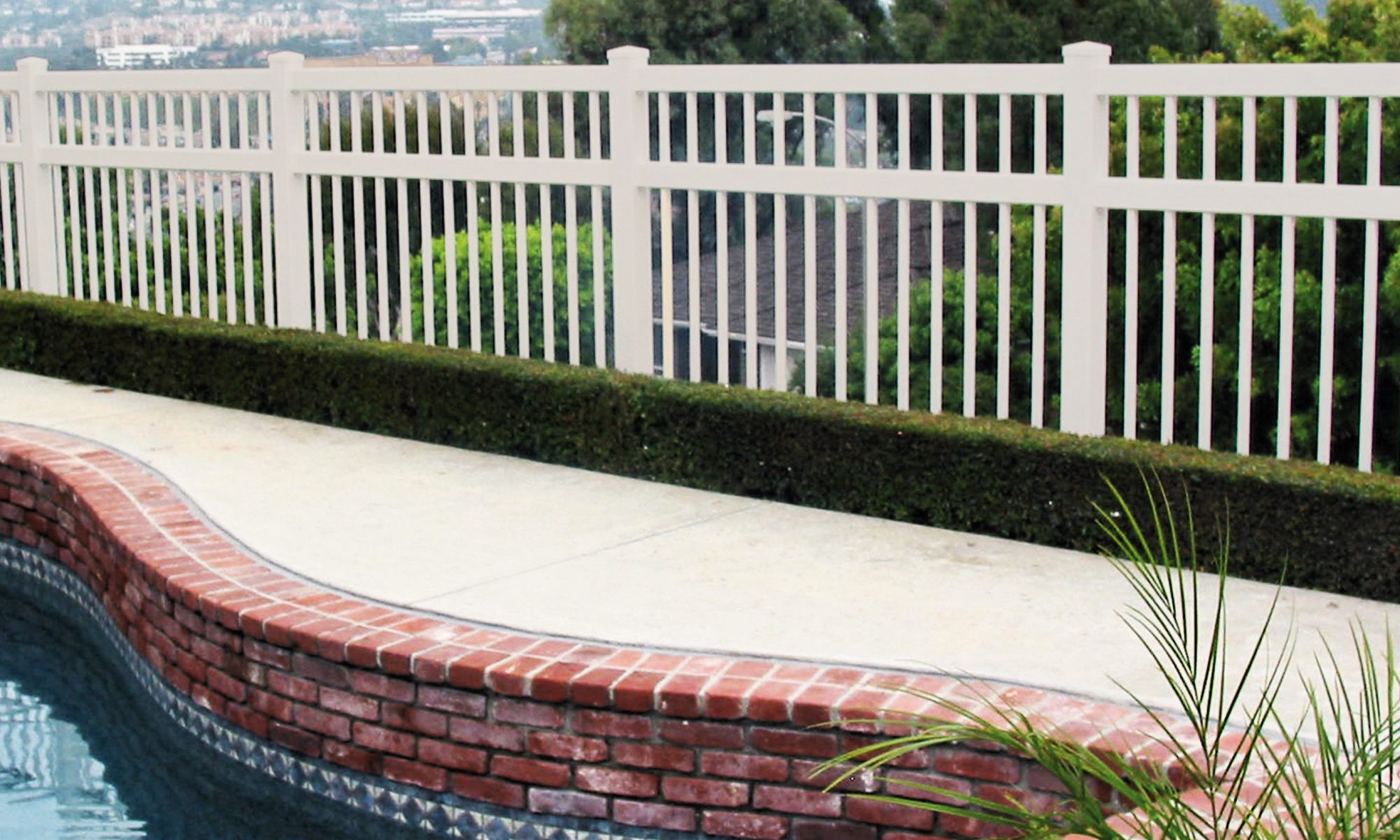 Vinyl Fencing For Pool Enclosures