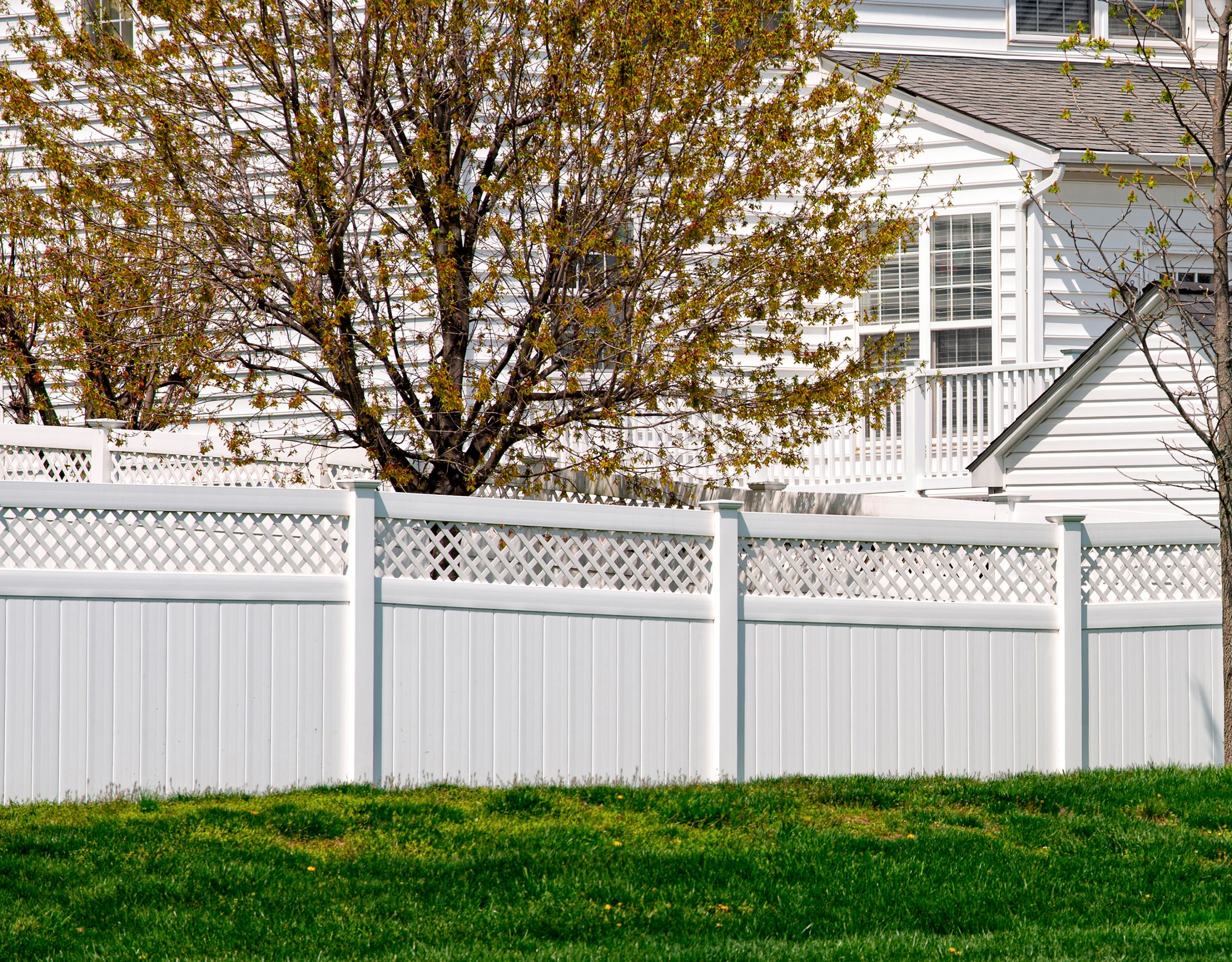 Guard Peace Of Mind With Vinyl Privacy Fence- An Ultimate Upgrade Your Backyard Needs