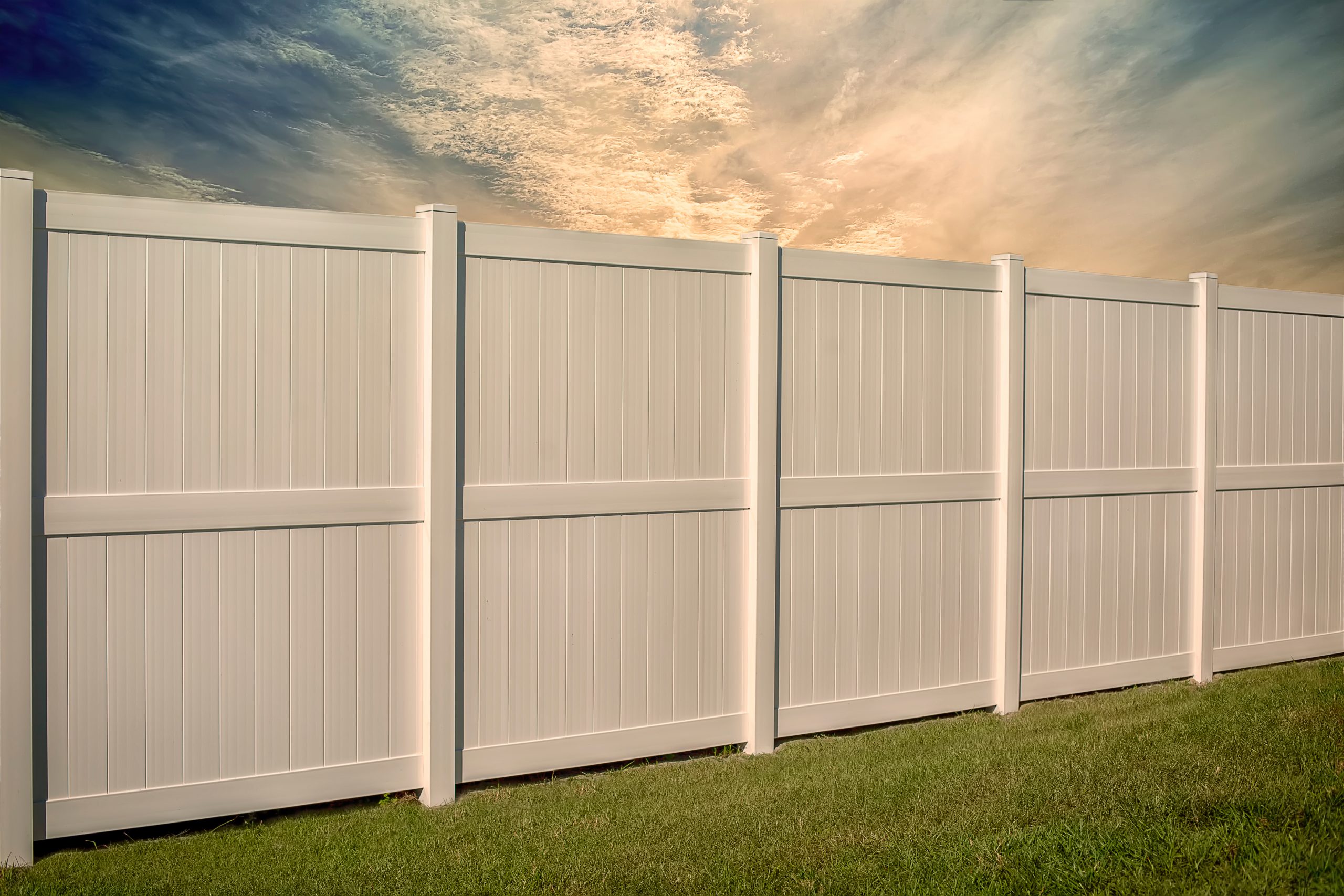 Unique Vinyl Fence Styles for Portland Yards in 2025